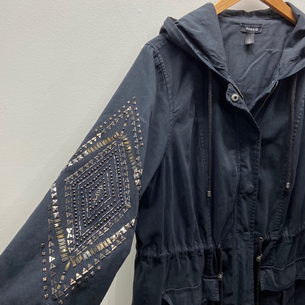 DONATED Torrid Embellished Hooded Anorak Jacket - Picture 6 of 11
